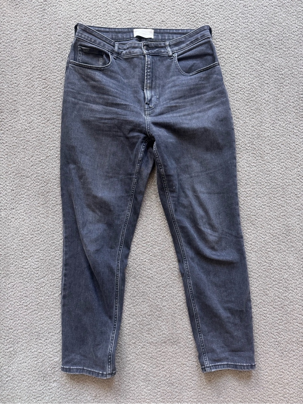 Everlane Straight-Leg Jeans in Washed Black -31R